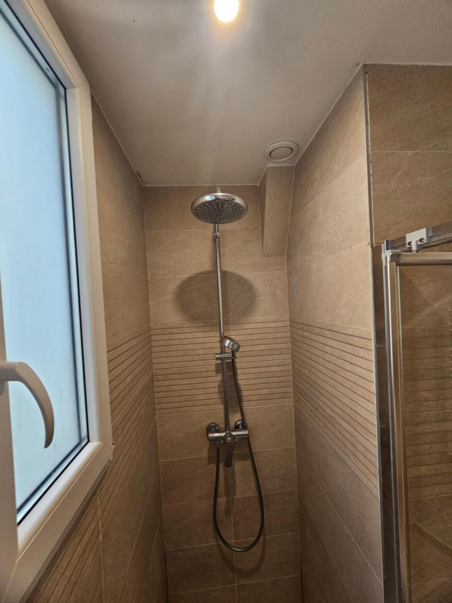 *Appartement Moderne/2 Minutes Du Metro* Saint-Ouen  Zewnętrze zdjęcie