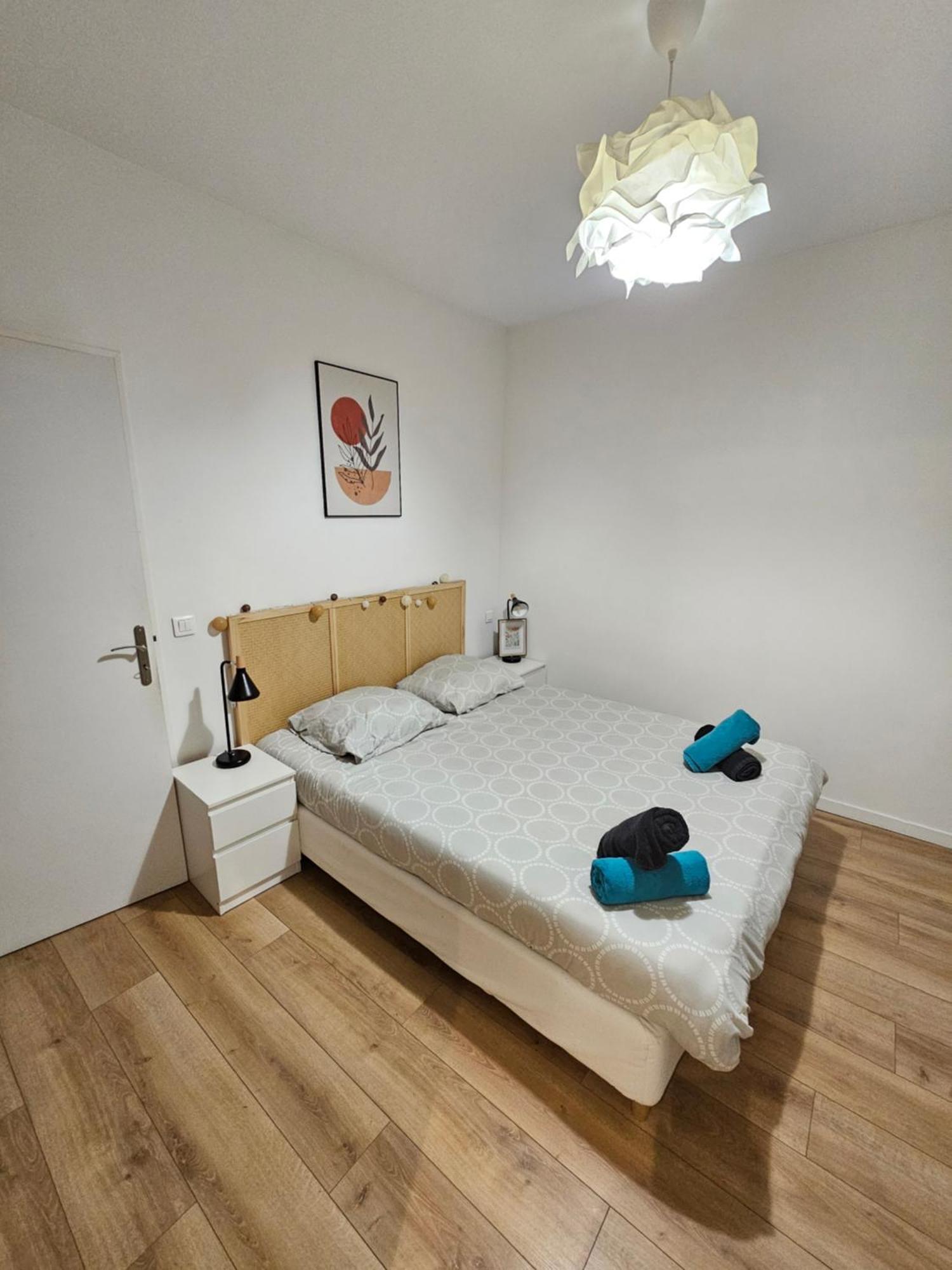*Appartement Moderne/2 Minutes Du Metro* Saint-Ouen  Zewnętrze zdjęcie
