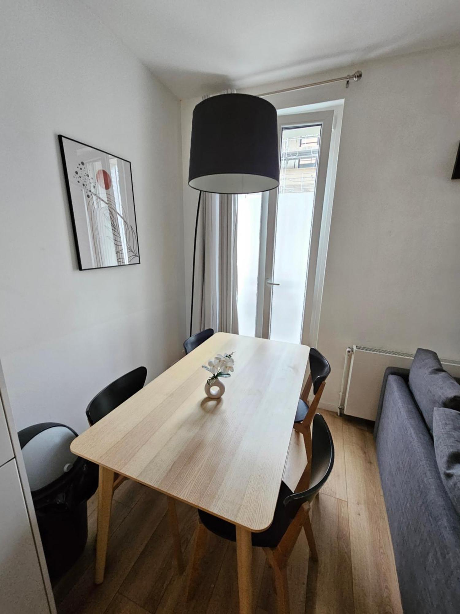 *Appartement Moderne/2 Minutes Du Metro* Saint-Ouen  Zewnętrze zdjęcie